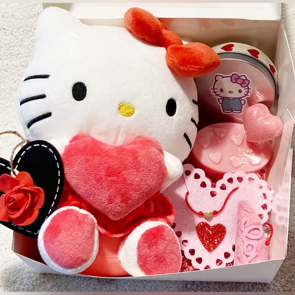 Hello Kitty 🐱 Love ❤️ Healings Box kit - Picture 5 of 15